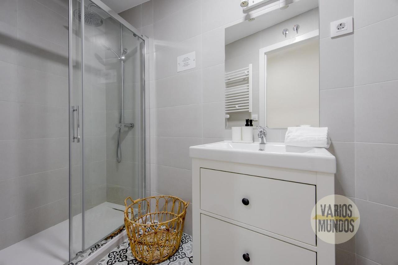 Spacious New Apartment Para 7 En La Plaza De Tirso De Molina Мадрид Екстериор снимка